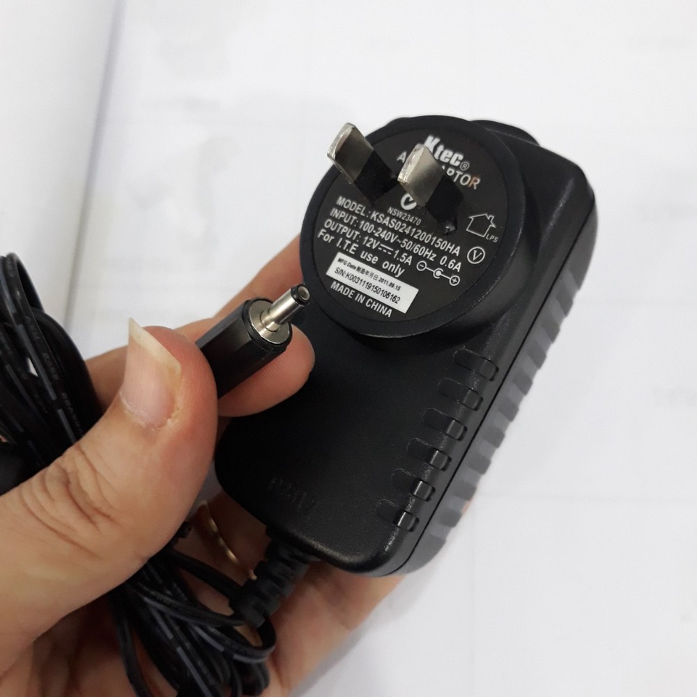 adaptor cho webcam Logitech ConferenceCam Connect 12v 1.5a đầu nhỏ 3.5x1.35mm