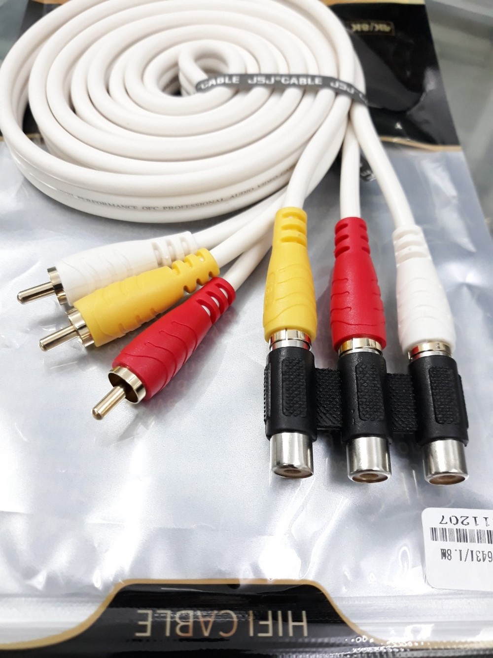 dây cáp av 6 đầu bông sen nối dài 1.8m dây trắng