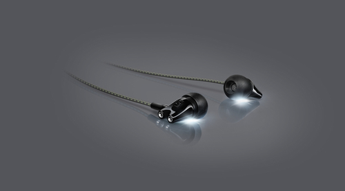 TaingheSennheiser-IE800-jpg[1024083416].